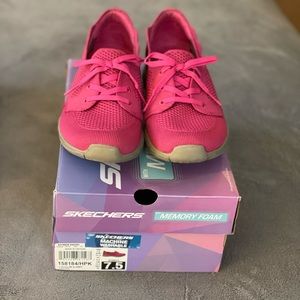 NEW ✨Skechers Seager—In a Knit Washable Sneaker